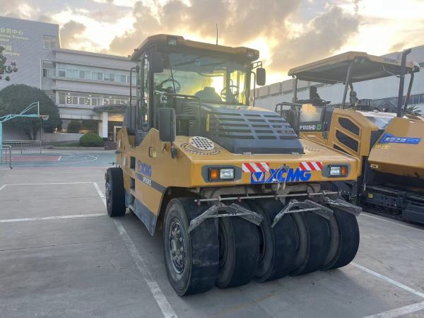 徐工XP363KS輪胎壓路機(36噸膠輪)