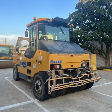 徐工XP363KS轮胎压路机(36吨胶轮)