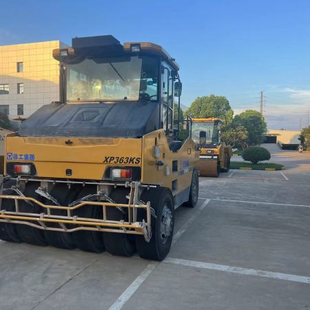 徐工XP363KS轮胎压路机(36吨胶轮)