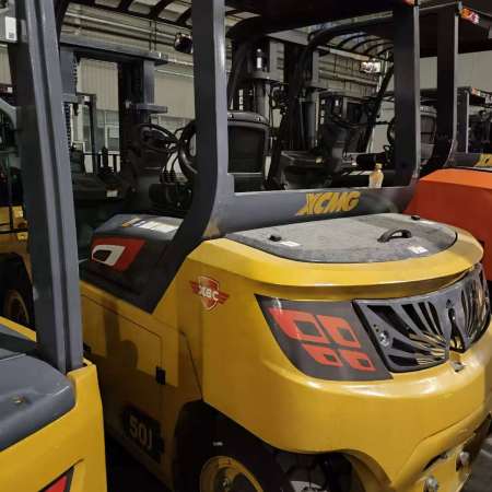 徐工XVB50电动平衡重叉车