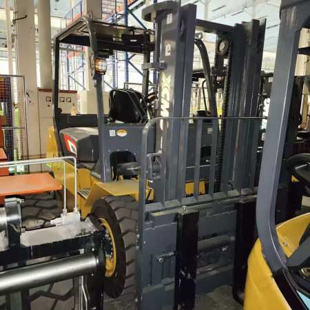 徐工XVB50电动平衡重叉车