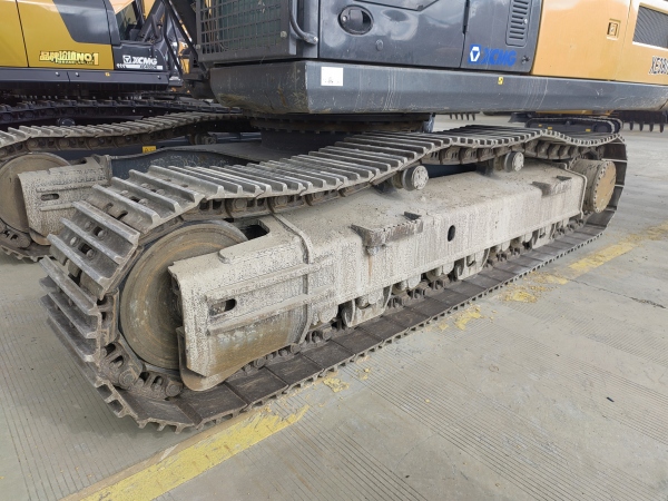 徐工XE370D履帶式挖掘機(jī)