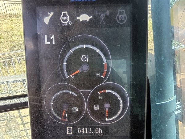 徐工XE370D履帶式挖掘機(jī)