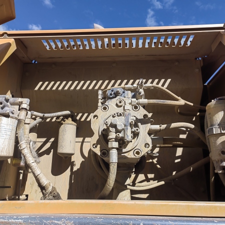 徐工XE370D履带式挖掘机