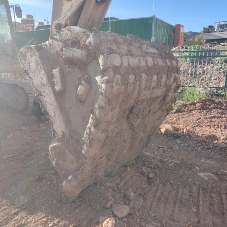 卡特彼勒323D2L履带式挖掘机