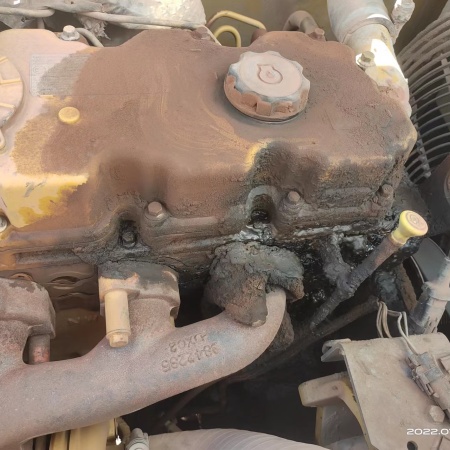 卡特彼勒323D2L履带式挖掘机