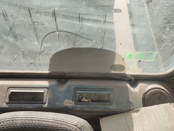 卡特彼勒323D2L履帶式挖掘機