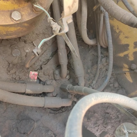 卡特彼勒323D2L履带式挖掘机