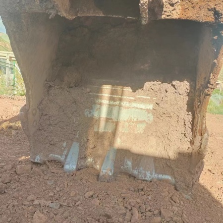 卡特彼勒323D2L履带式挖掘机