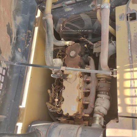 卡特彼勒323D2L履带式挖掘机