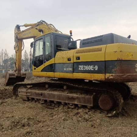 中联重科ZE365E-10履带式挖掘机