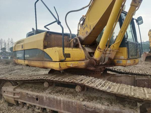 中聯(lián)重科ZE365E-10履帶式挖掘機