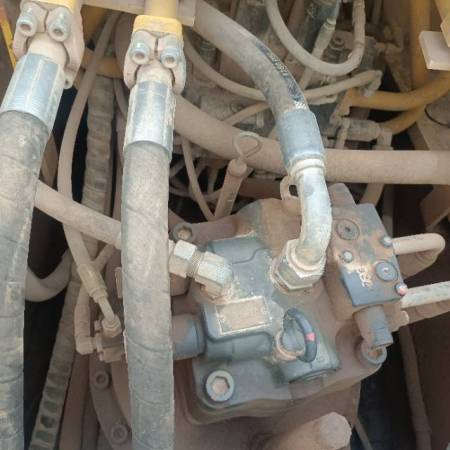 中联重科ZE365E-10履带式挖掘机