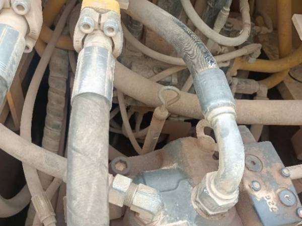 中聯(lián)重科ZE365E-10履帶式挖掘機