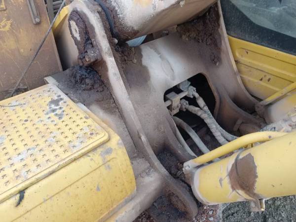 中聯(lián)重科ZE365E-10履帶式挖掘機