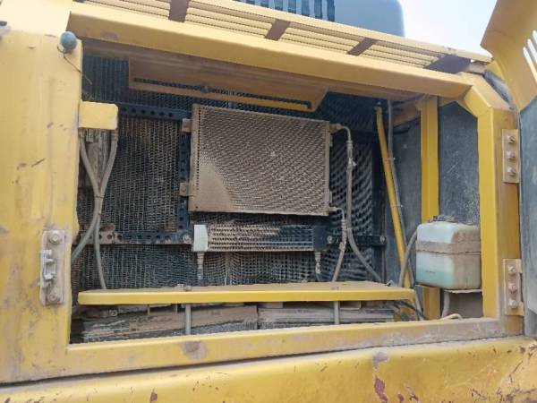 中聯(lián)重科ZE365E-10履帶式挖掘機