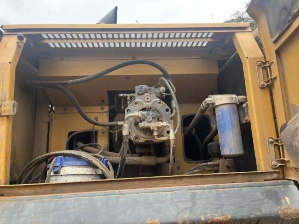 徐工XE470D履帶式挖掘機(jī)