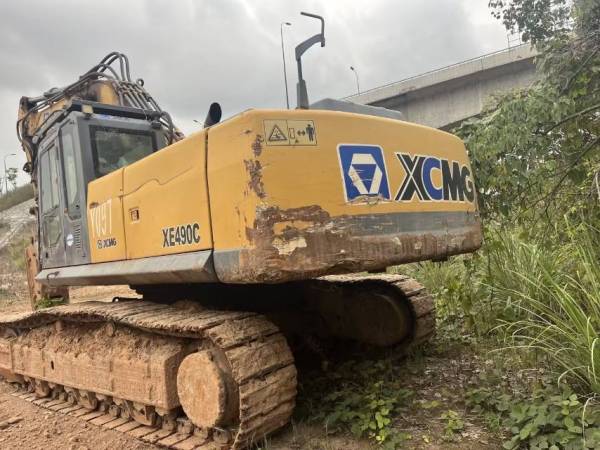 徐工XE470D履帶式挖掘機(jī)