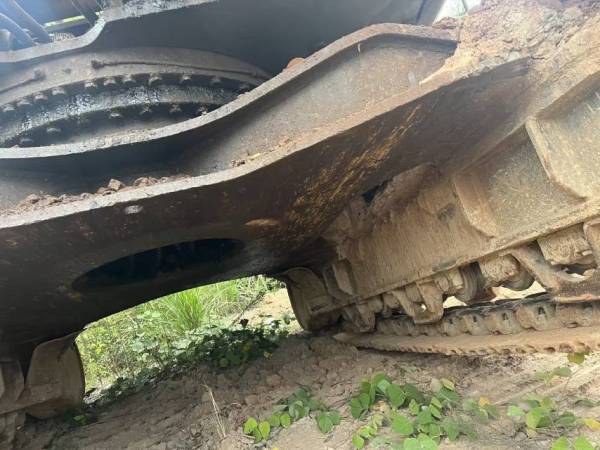 徐工XE470D履帶式挖掘機(jī)