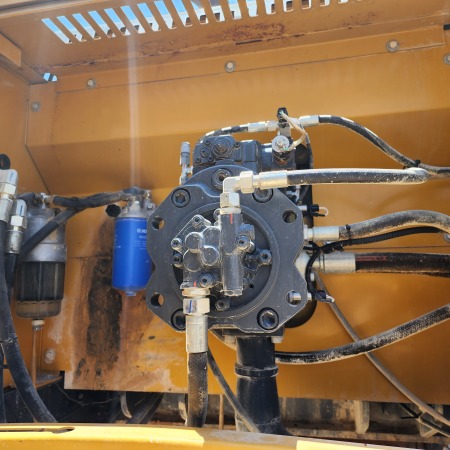 徐工XE370D履带式挖掘机