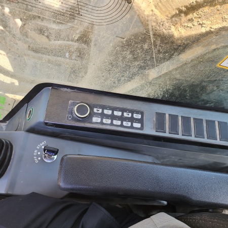 徐工XE370D履带式挖掘机