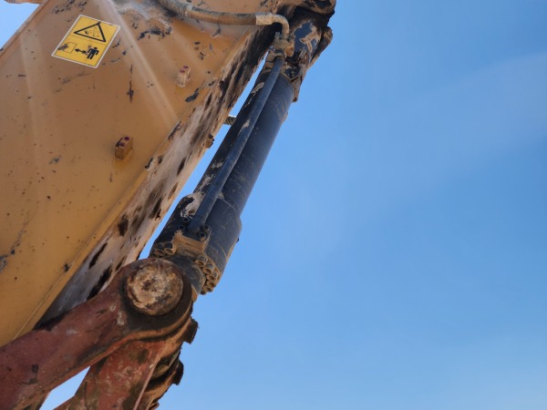 徐工XE370D履帶式挖掘機(jī)