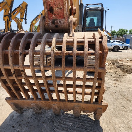 徐工XE370D履带式挖掘机