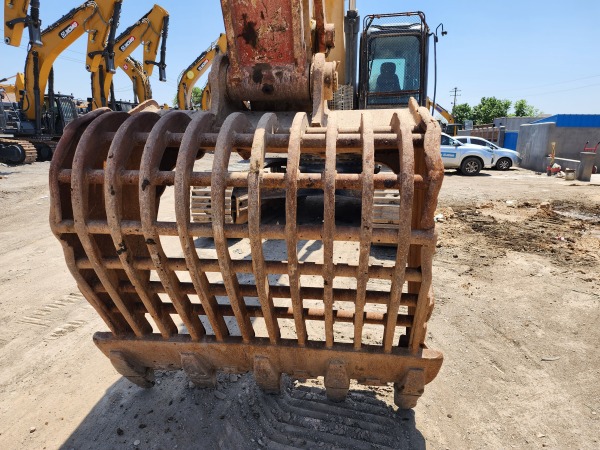 徐工XE370D履帶式挖掘機(jī)