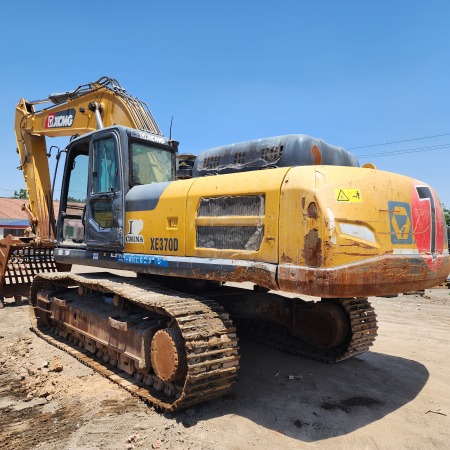 徐工XE370D履带式挖掘机