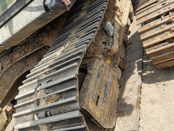 徐工XE155DK履帶式挖掘機