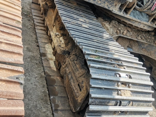 徐工XE155DK履帶式挖掘機