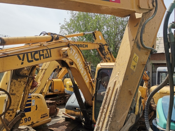 徐工XE155DK履帶式挖掘機