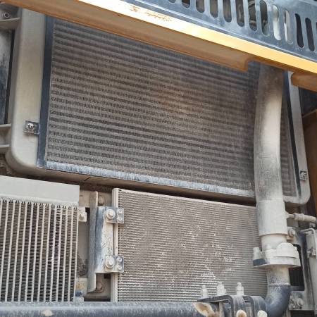 徐工XE550DK履带式挖掘机