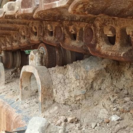 徐工XE550DK履带式挖掘机