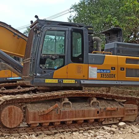 徐工XE550DK履带式挖掘机
