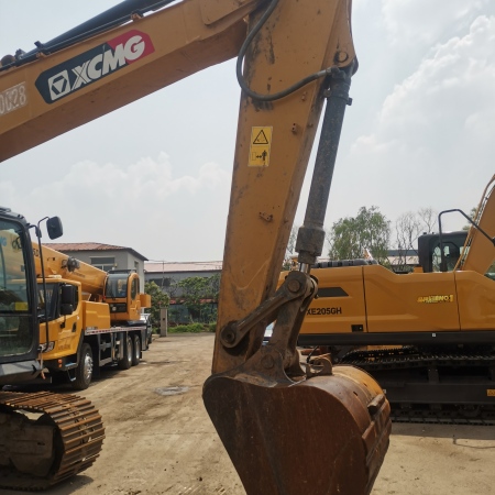 徐工XE155DK履带式挖掘机