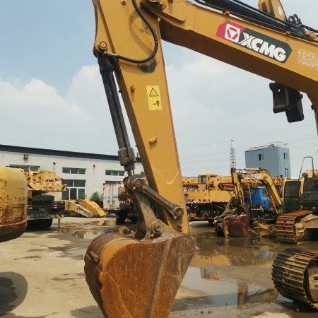 徐工XE155DK履带式挖掘机