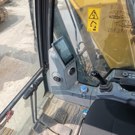 徐工XE155DK履带式挖掘机