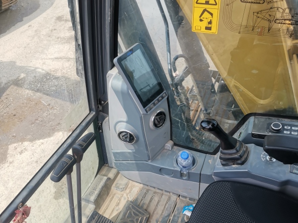 徐工XE155DK履帶式挖掘機