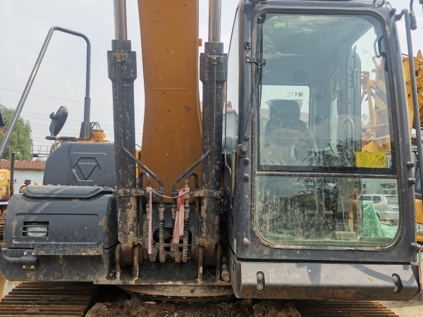 徐工XE155DK履帶式挖掘機