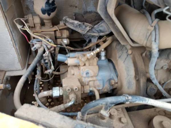 龍工LG6065履帶式挖掘機