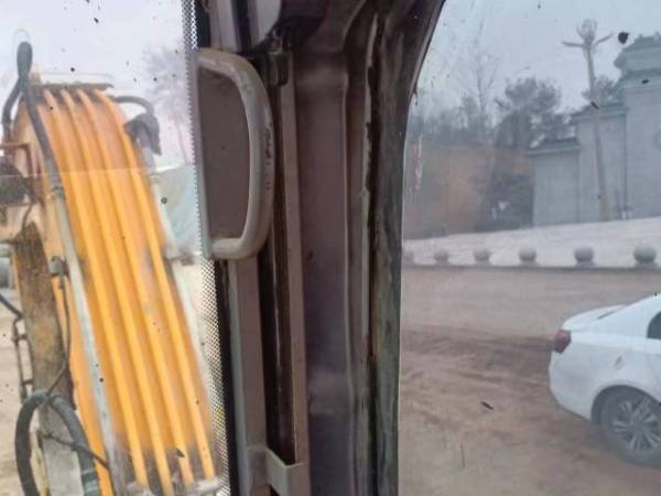 龍工LG6065履帶式挖掘機