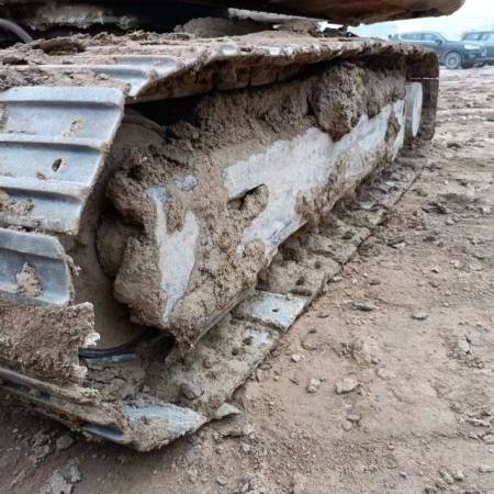 龙工LG6065履带式挖掘机