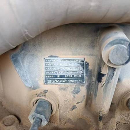 龙工LG6065履带式挖掘机