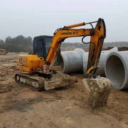 龙工LG6065履带式挖掘机