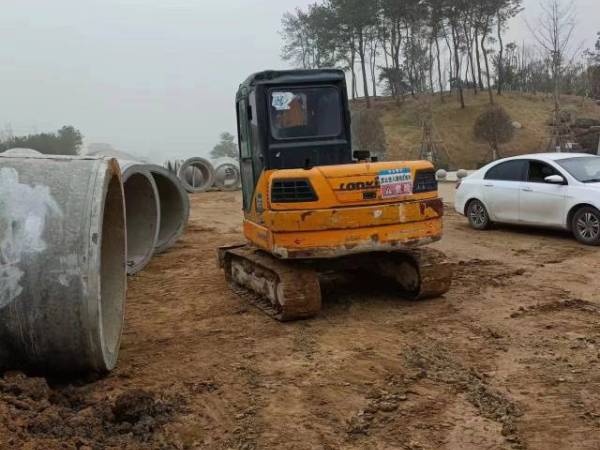 龍工LG6065履帶式挖掘機