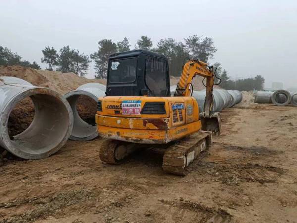 龍工LG6065履帶式挖掘機