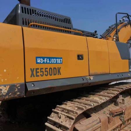 徐工XE550DK履带式挖掘机