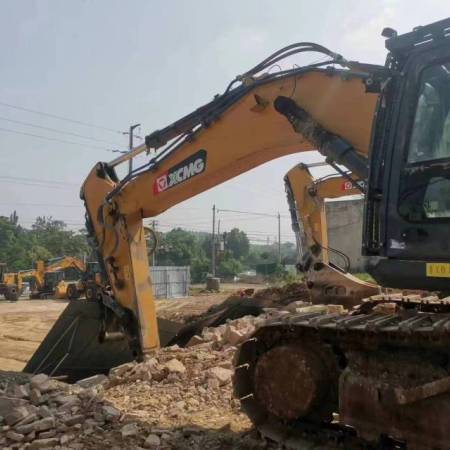 徐工XE550DK履带式挖掘机