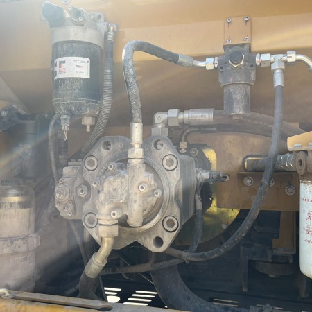 徐工XE200DA履带式挖掘机